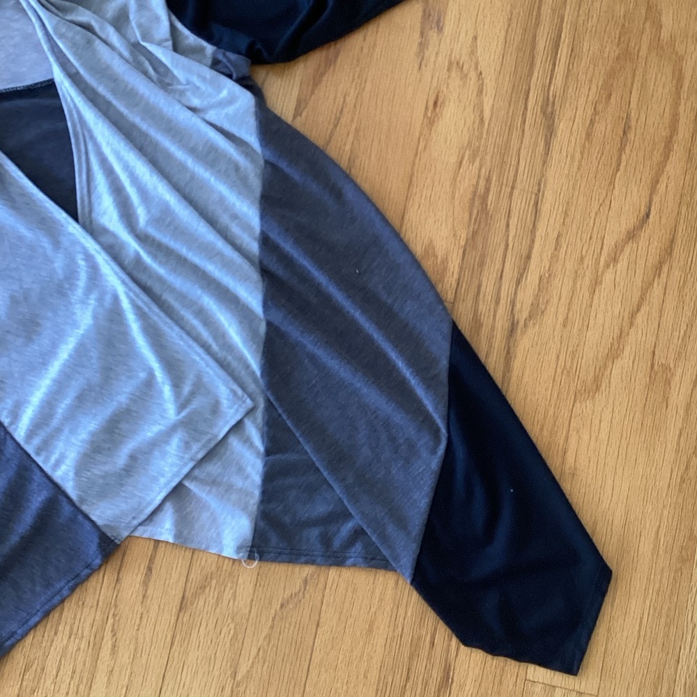 Colorblock Wrap - Picture 3 of 4